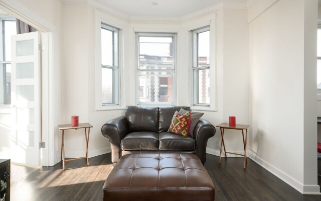 Architectural 2BR in Mile End by Sonder