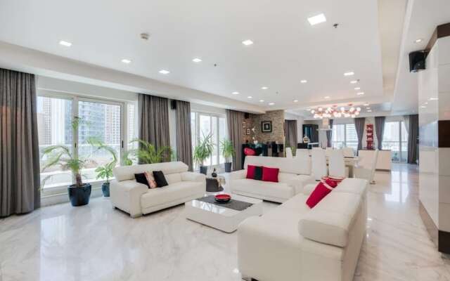 Vast Apt With Stunning Views of Dubai Marina