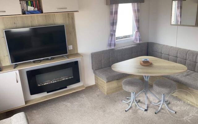 3 bed Caravan at Lyons Robinhood