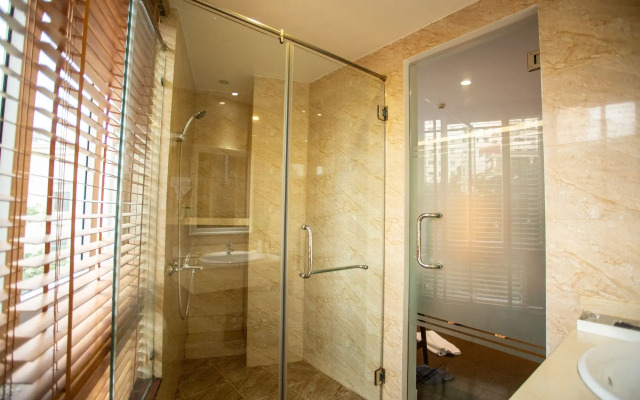 Dinh Hotel