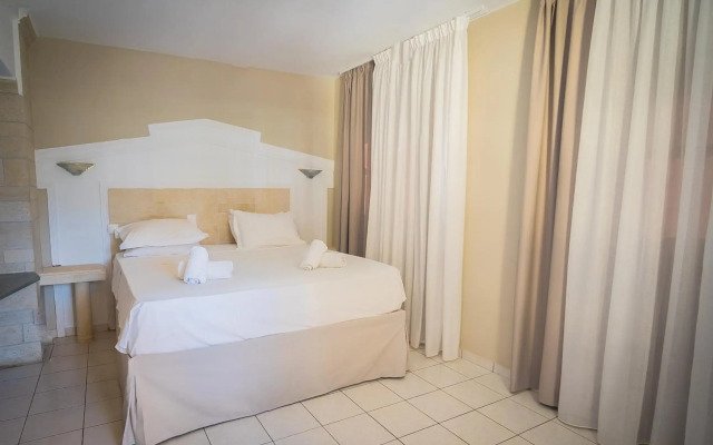 Parthenis Hotel & Suites