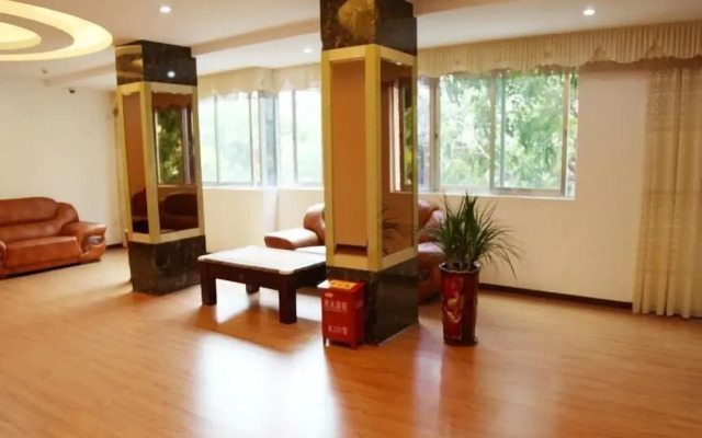 Yipin Business Hotel (Meizhou Municipal Government)