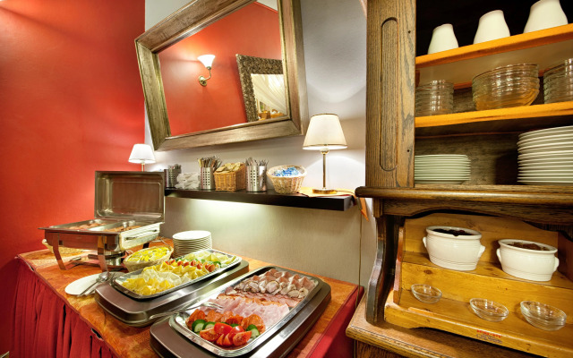 Hotel Aron