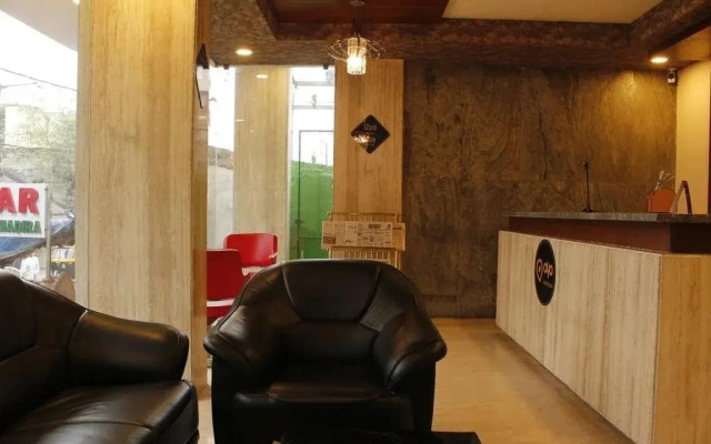 OYO Premium Old Station Road Bhubaneswar 4