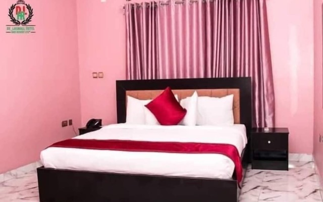 De-Lasmall Hotel and Resort Ltd