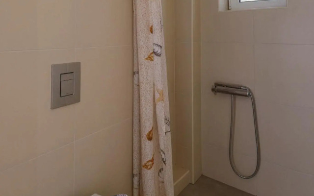 Poseidon Studios & Apartments