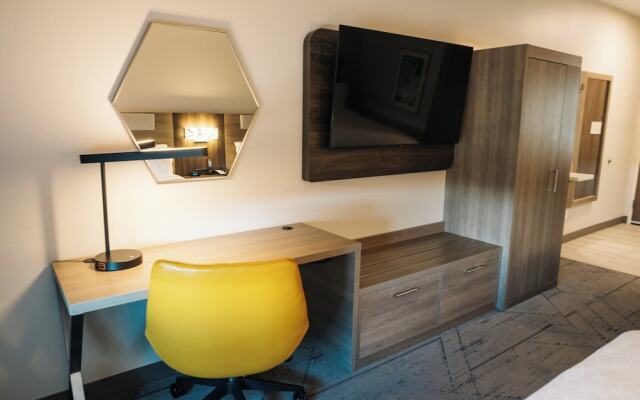 Holiday Inn Express & Suites McCalla - Birmingham West by IHG