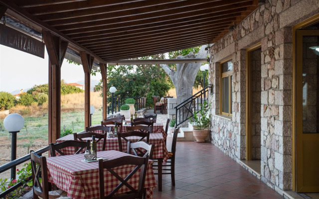 Georgia's Houses - Melitzanakia