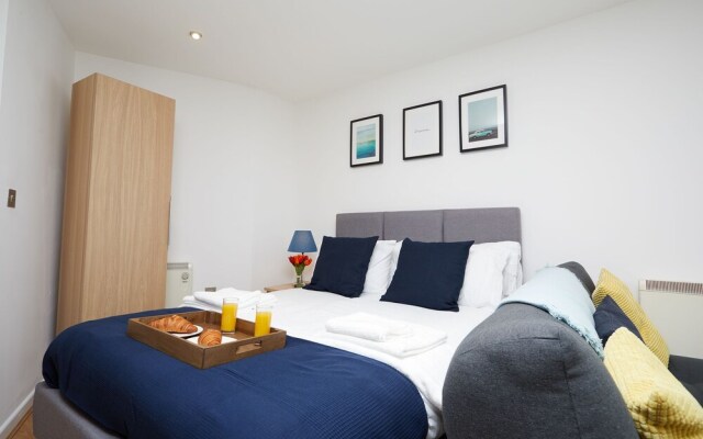BlueOne Serviced Apartments- West Street
