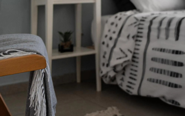 New Stylish 2-BR Apartment with Private Balcony