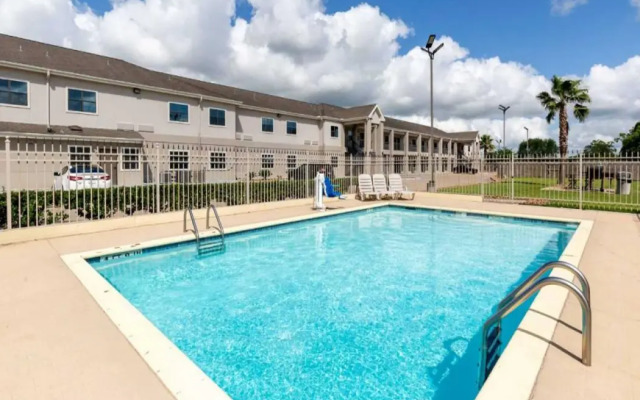 Studio 6 Bay City, TX