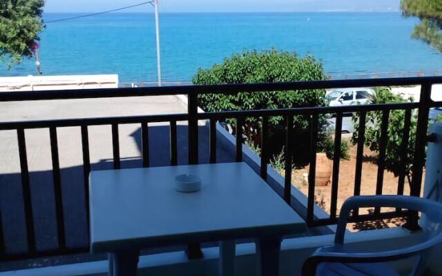 Diamond Beach Apts & Studios