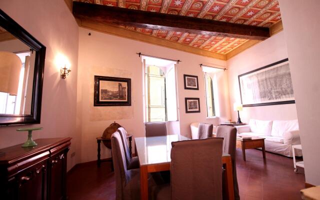 Via Giulia Wonderful Apartment