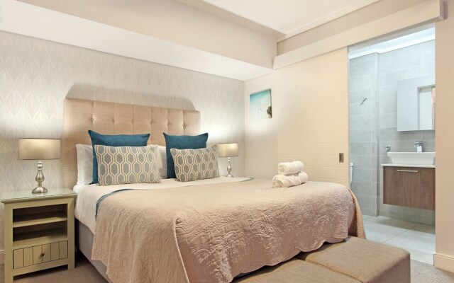 WatersEdge Aparthotel