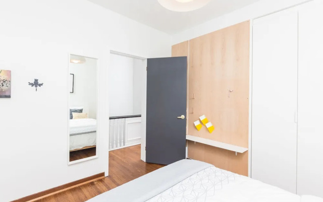Applewood Suites - Queen West
