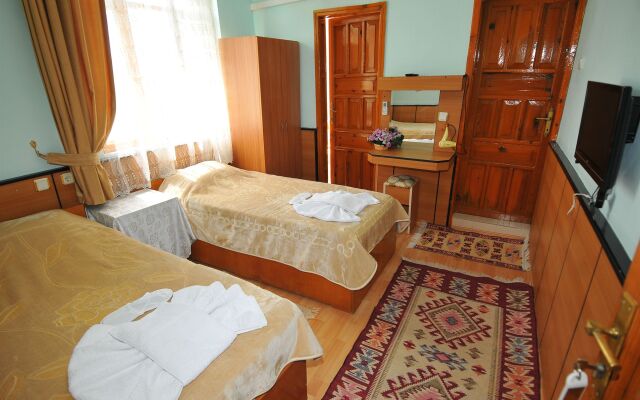 Kervansaray Hotel & Pension