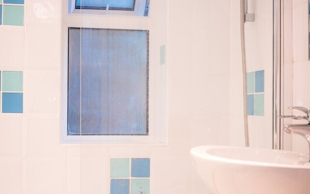 YKP Apartments - Mornington Crescent