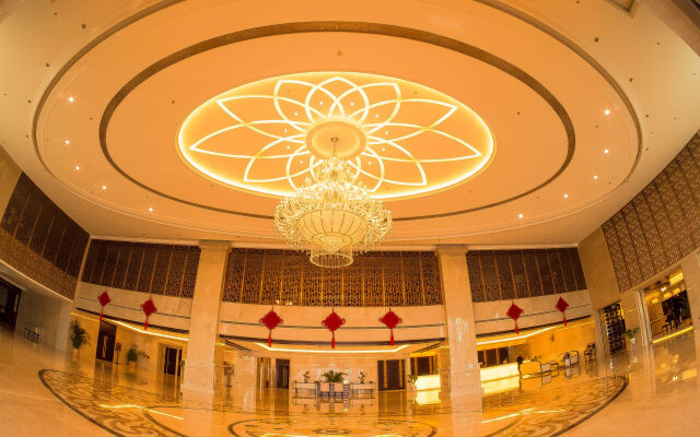 Don Chan Palace, Hotel & Convention