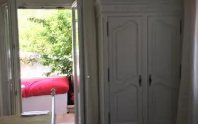 Harry's Studios 1