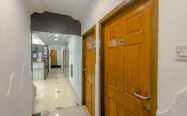 OYO Flagship 572 Santacruz West
