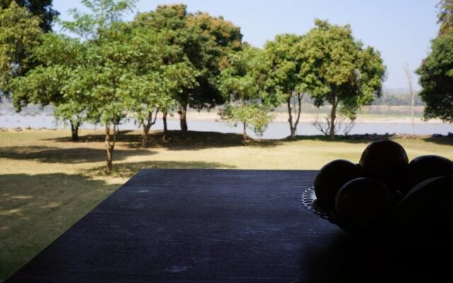 Reun Raem Loogmai Guest House