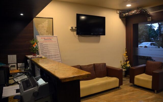 OYO Premium Near Hubli Dharwad Highway
