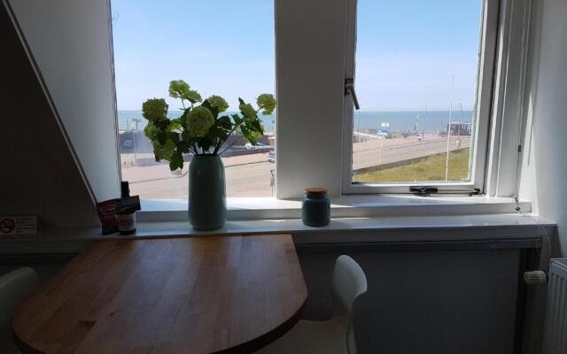 Studio 28 aan zee