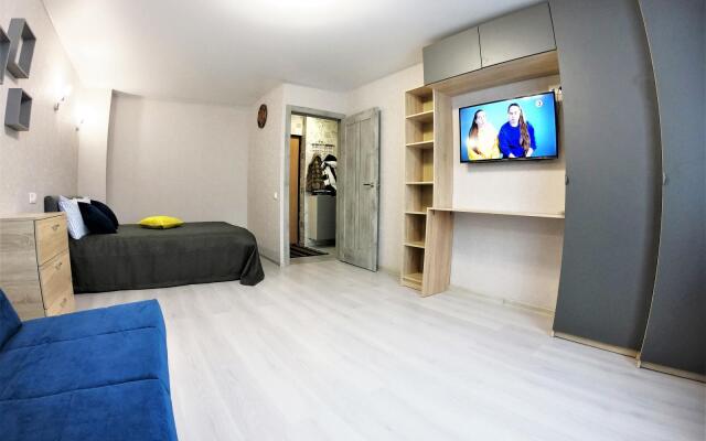 Милана на улице Нагорная