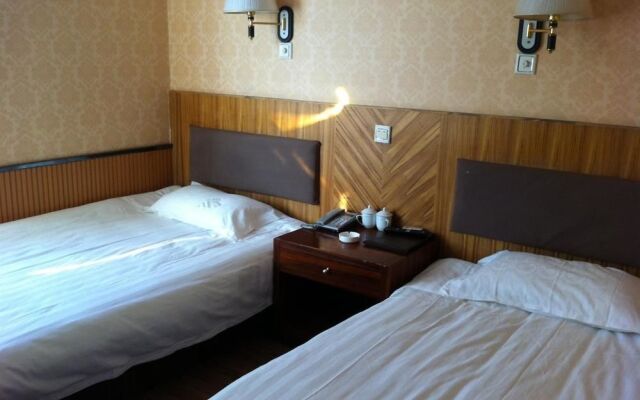 Yimin Business Hotel