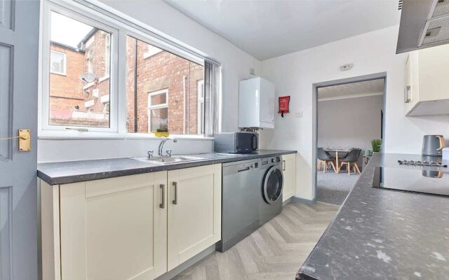 Host Stay Ralph House