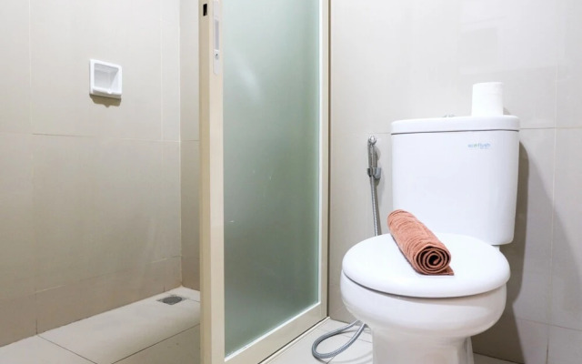 Tree Park Studio Apartment near ICE BSD By Travelio