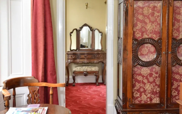 Blarcreen House