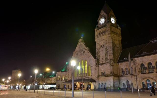 Charmant Studio au coeur de Metz (unenuitametz)