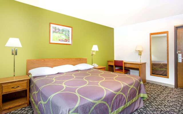 Super 8 by Wyndham Richmond/Broad Street