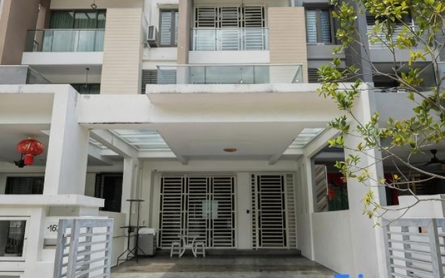 162 Deluxe Big 3story 6Rooms Wedding USM/Spice — 3-star hotel in Gelugor
