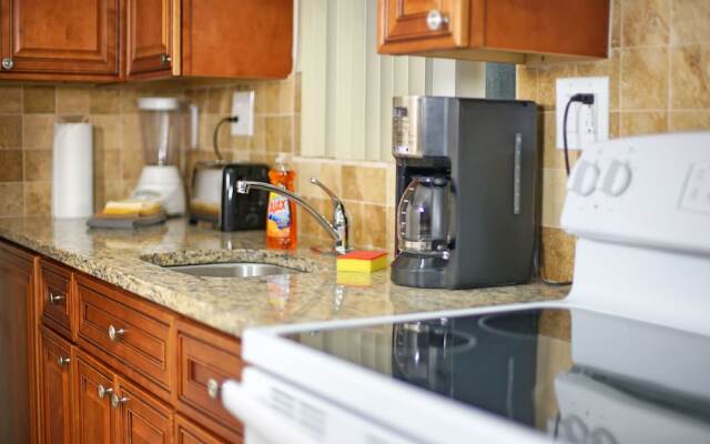 Beachside Gardens Suites
