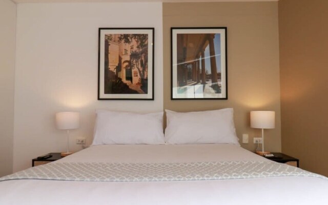 w Perfect 3BR Near Malecon in Barranco