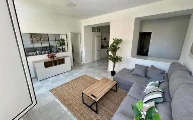 Arenal 3br apartment, 300 mtrs from Cathedral