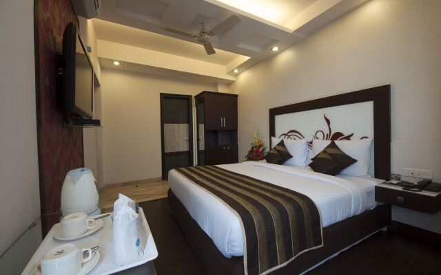 Hotel Pitrashish Premium