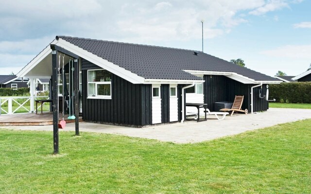 6 Person Holiday Home in Hadsund-by Traum