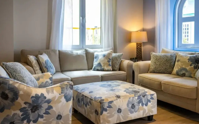 Grand Urban Elegance - City Center Luxury