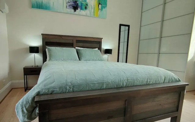 Smugglers Inn Studio Apartments