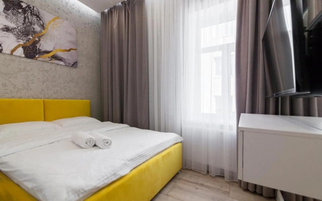 Royal VIP Apartment on Pidmurna 24
