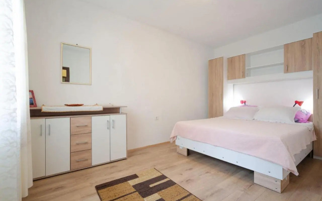 Apartments Ljiljana