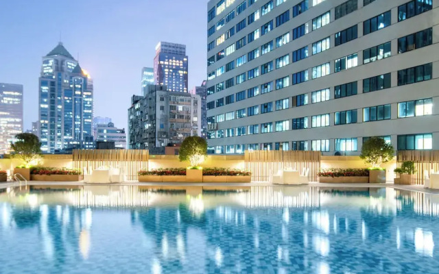 Yuexiu Hotel Guangzhou, Curio Collection by Hilton