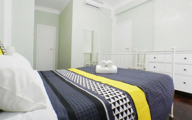 Longhi Holidays House