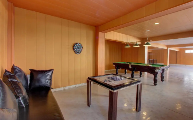 OYO 10786 Hotel Hill County