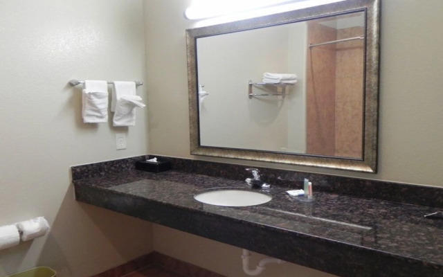 Yorktown Inn And Suites