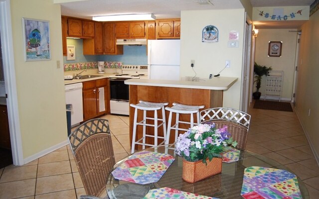 Island Winds East 409 condo