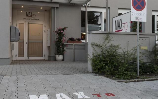 Hotel Max 70